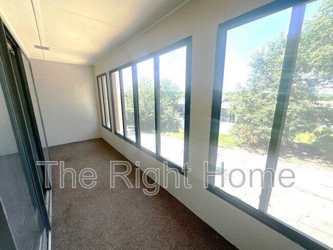 Building Photo - 5134 N 105th St