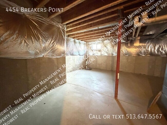 Building Photo - 4454 Breakers Point