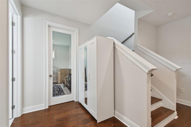 Building Photo - 5700 Interbay Blvd