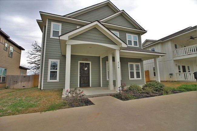 Primary Photo - 314 Fairway Dr