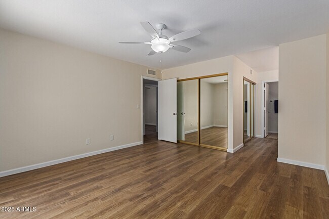 Building Photo - 9128 E Evans Dr
