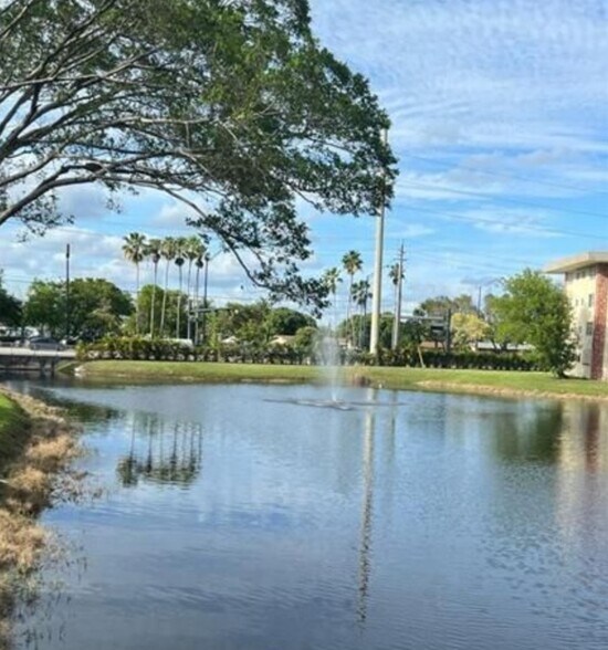 Building Photo - 2900 NW 46th Ave