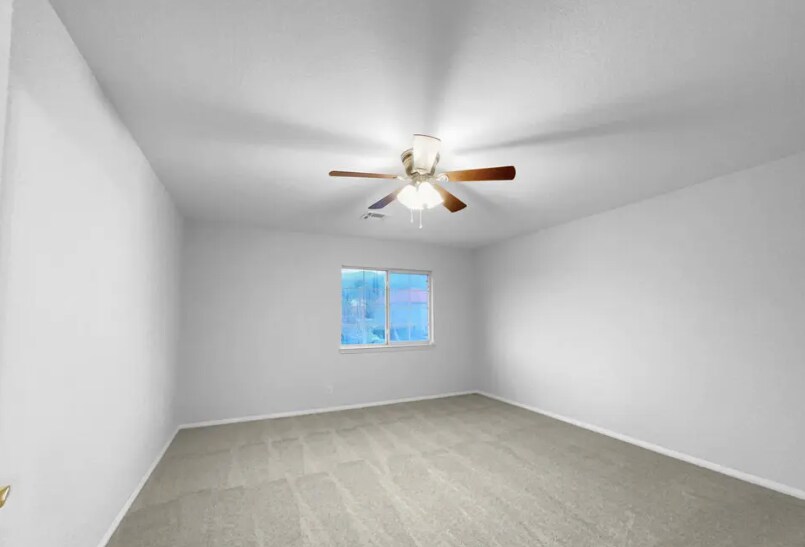 Building Photo - 7323 Ojai Dr