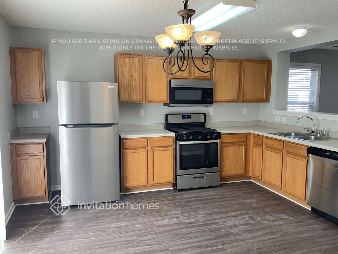 Building Photo - 222 Waterlemon Way