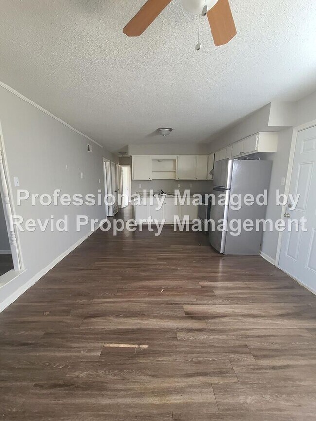 Building Photo - 5157 Blacksmith Dr