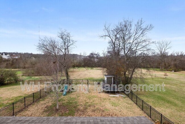 Building Photo - 311B 54th Ave N