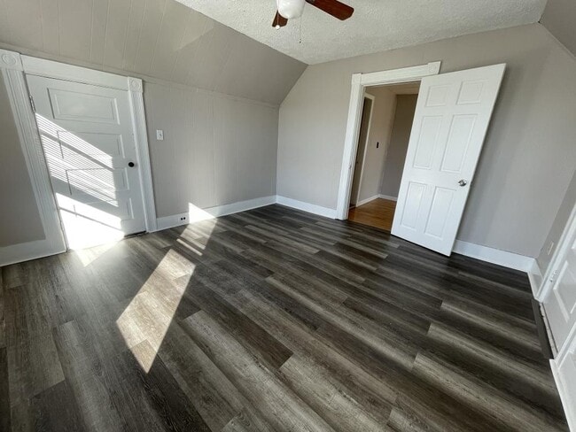 Building Photo - 12 Cumberland St