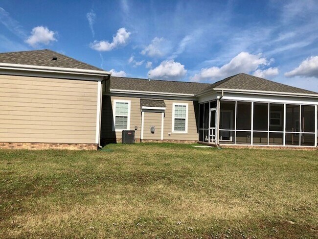 Building Photo - KINGS FORK FARM