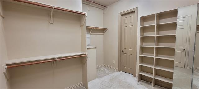 Building Photo - 856 Merion Dr