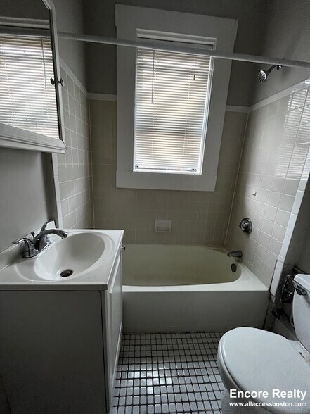 Building Photo - 48 JFK St. Unit 15