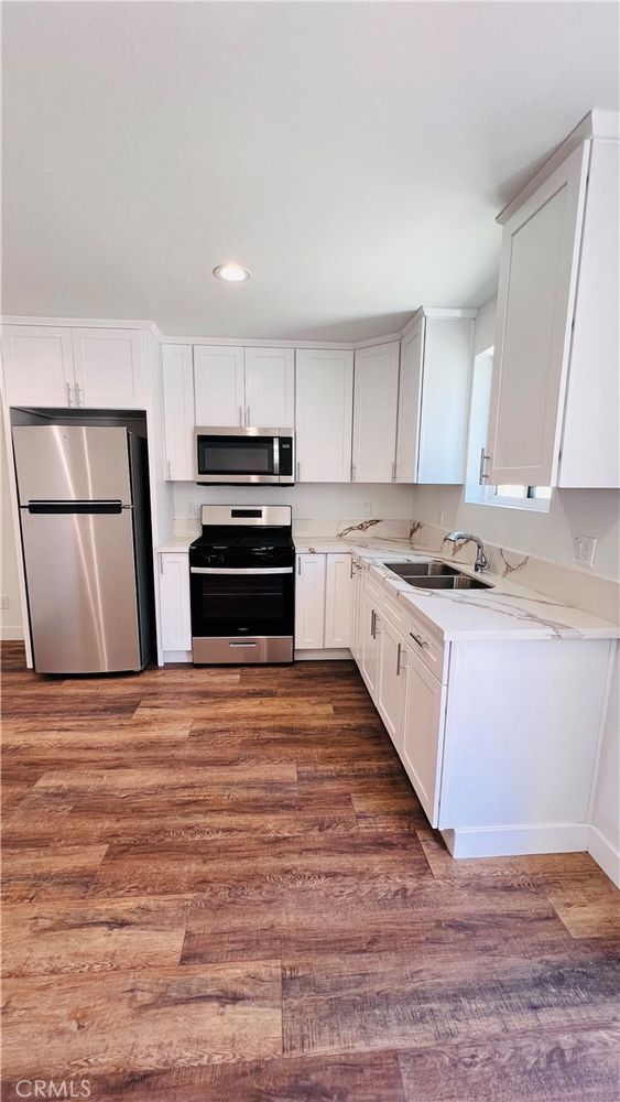 Building Photo - 1807 S Gramercy Pl
