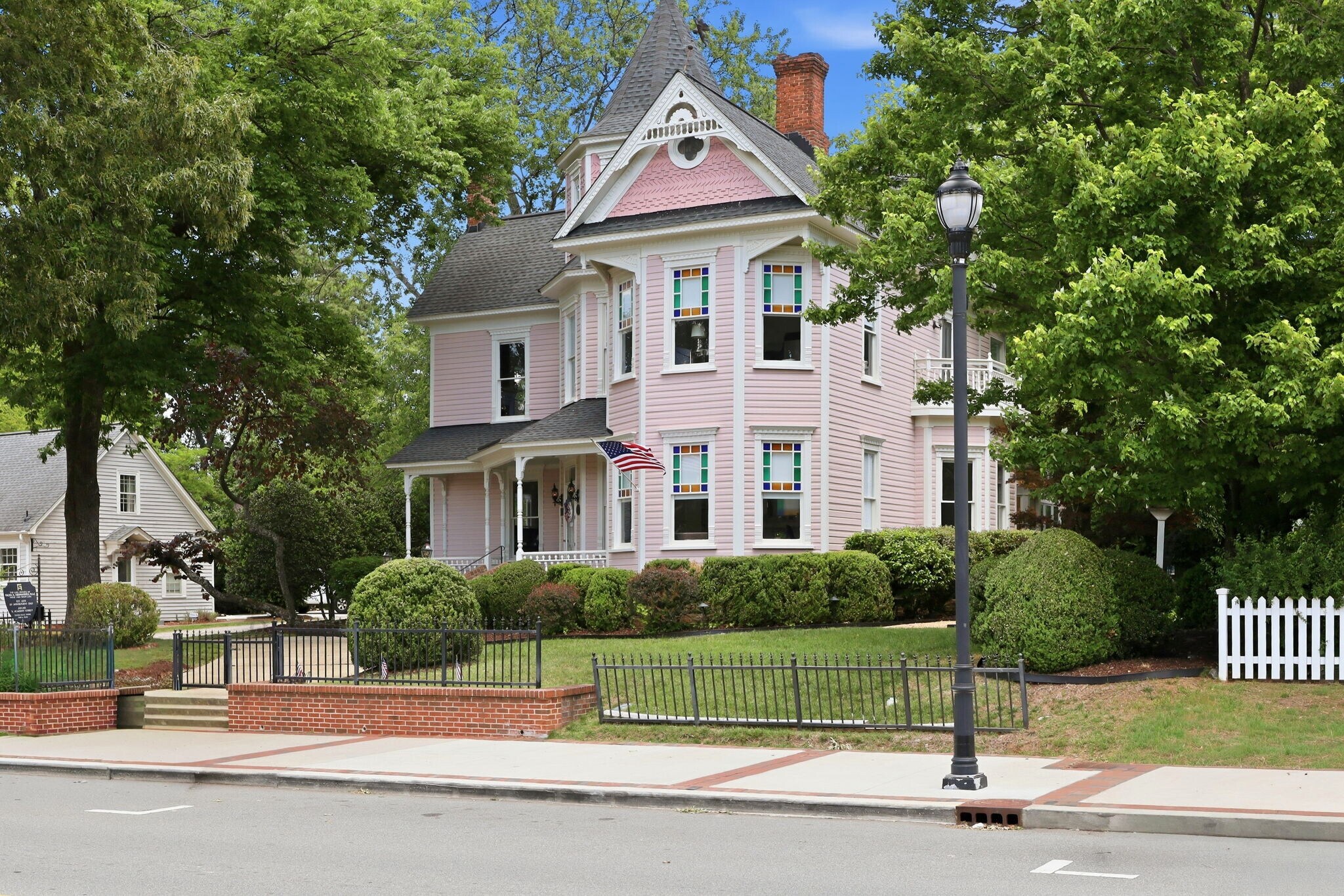 Building Photo - 403 Chatham View Rd