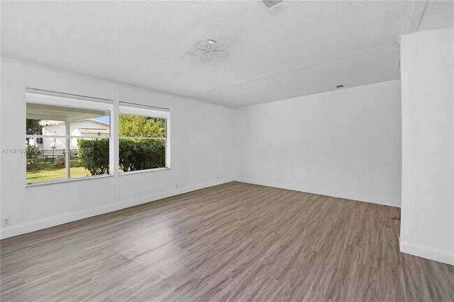 Building Photo - 19800 SW 180th Ave