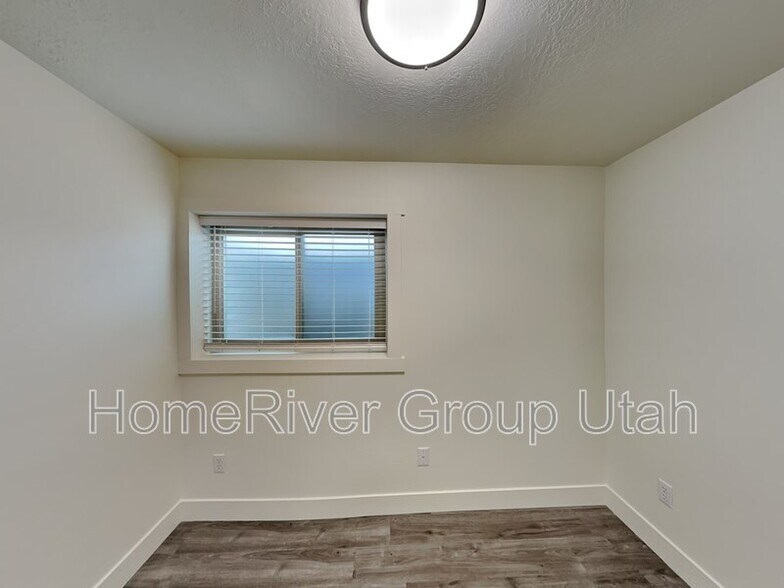 Building Photo - 5394 Cadenza Dr