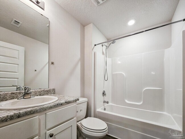Building Photo - 5249 Peach Dr