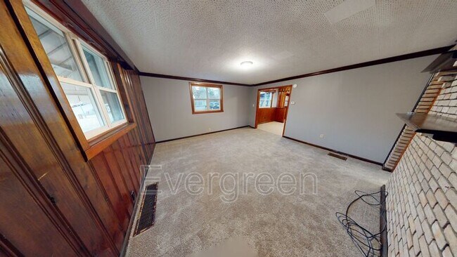 Building Photo - 233 S Hamilton Ave