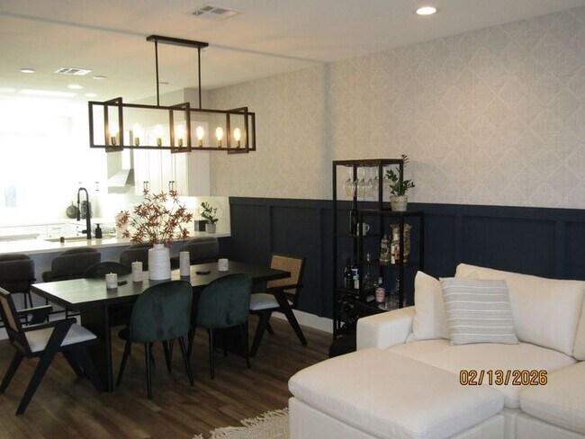 Building Photo - Luxury Living in Fountaingrove Wine Country/ Excellent location with rare views