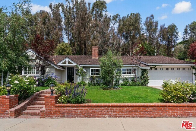 Primary Photo - 1401 Jonesboro Dr