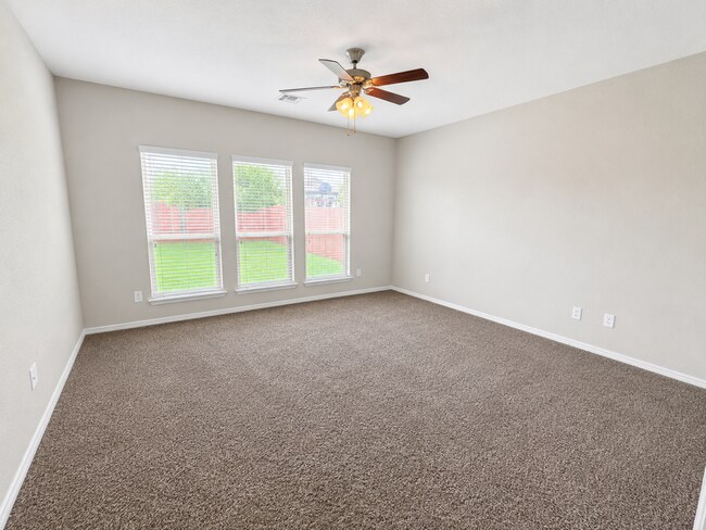 Building Photo - 703 Dunford Dr