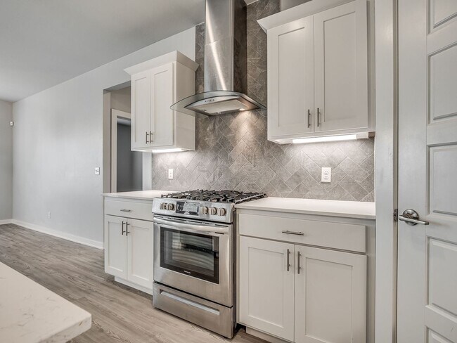 Building Photo - Beautiful New Construction Home in Edmond
