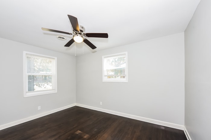 Building Photo - 434 Mockernut Ln