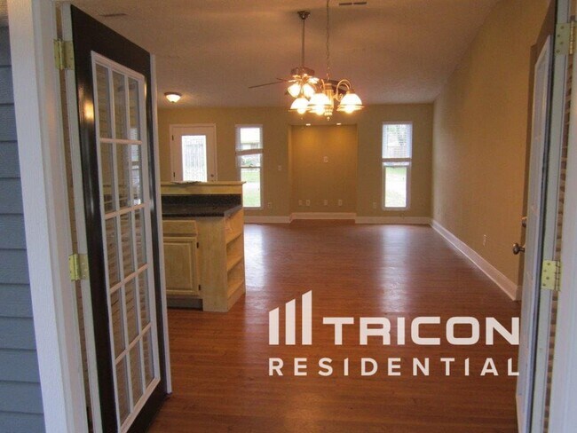 Building Photo - 554 Peregrine Ct
