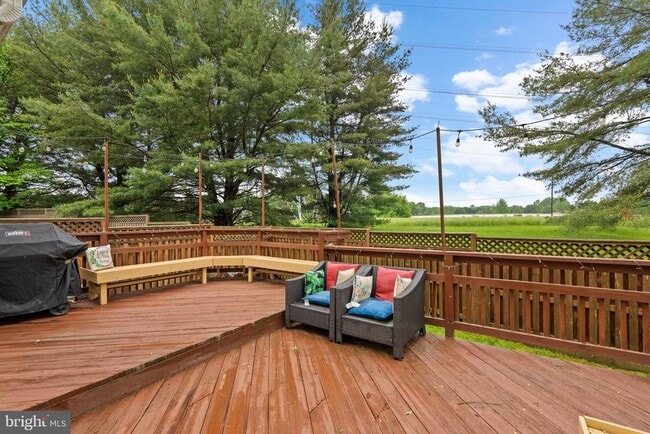 Building Photo - 20303 Marketree Pl