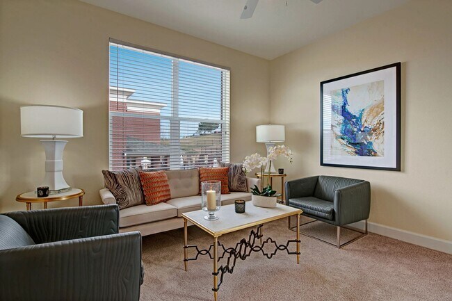 Building Photo - Elements at Briargate