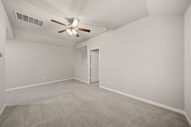Building Photo - 6905 Etna Way
