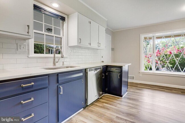 Building Photo - 6820 Wheatley Ct