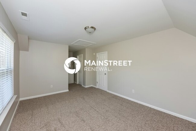 Building Photo - 3 Bedroom Pet-Friendly Home in Nashville, TN with Main Street Renewal