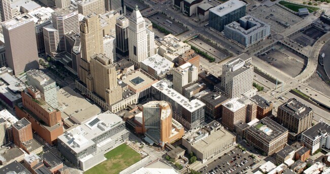 Aerial Photo - City Club Apartments Union Central