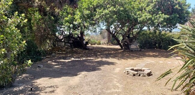 Building Photo - Cul de Sac living on large lot in El Cerrito Heights