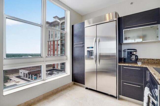 Building Photo - 550 Okeechobee Blvd