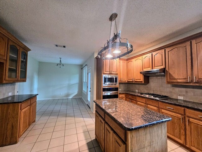 Building Photo - 3705 Golden Aspen Dr