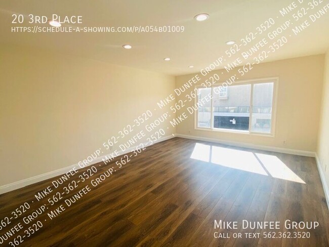 Building Photo - 20 3rd Pl