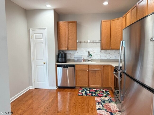 Building Photo - 155 Conover Terrace