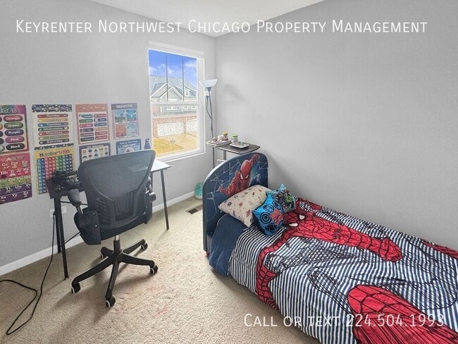 Building Photo - 142 Roslyn Pl