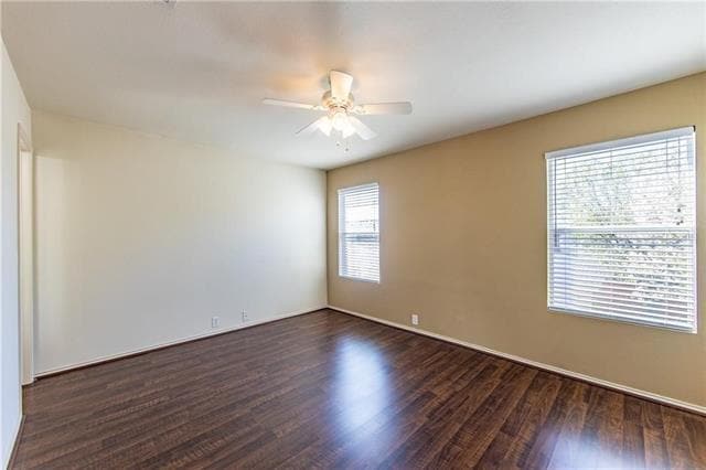 Building Photo - 2620 Van Buren Dr