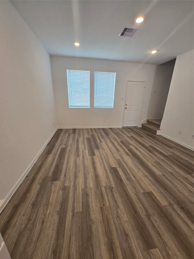 Building Photo - 939 Moon Drop Ln