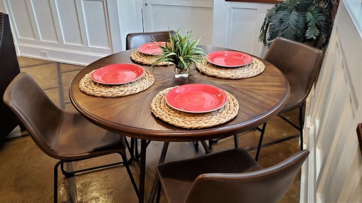 dining area - 101 W Oglethorpe Ave