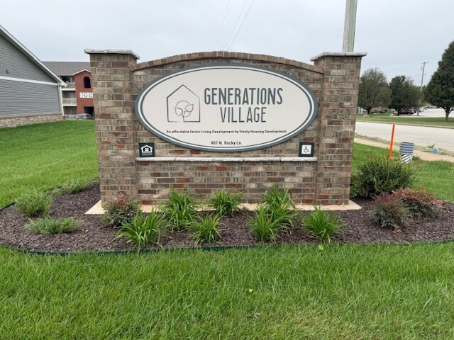 Building Photo - 907 Rocky Ln