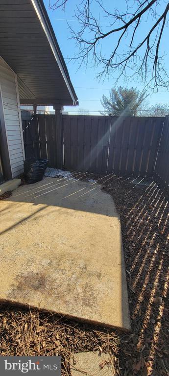 Building Photo - 138 Big Chimney Branch