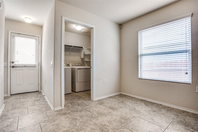 Building Photo - 3605 Alpine Autumn Dr