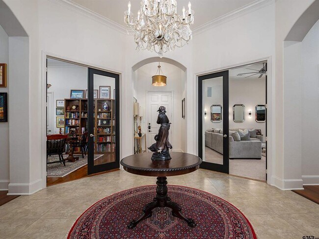 Primary Photo - 3351 Cascades Ct