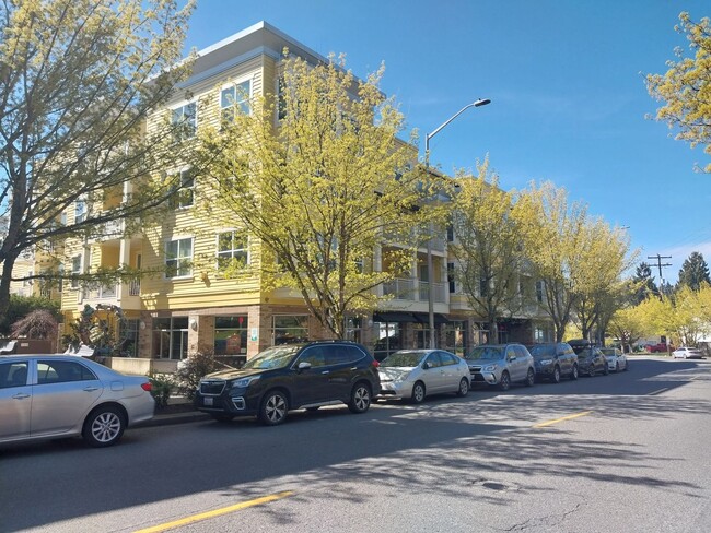 Primary Photo - Beautiful 2 beds/1.75 baths condo in sough...