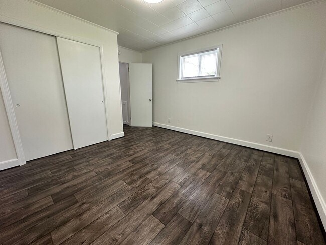 Building Photo - 78 Garrow Rd