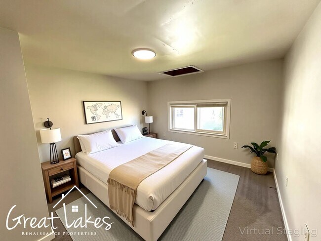 Building Photo - Beautiful 3 Bedroom 1 Bathroom now availab...