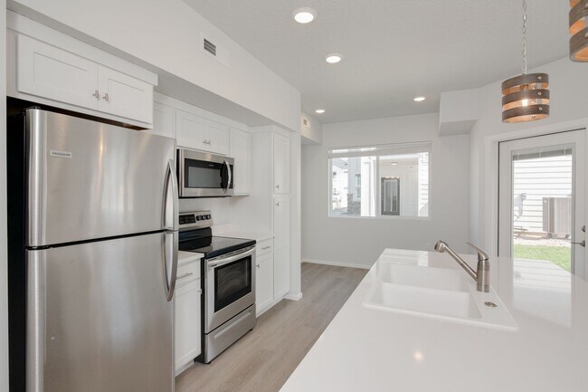 Building Photo - Now Leasing! Beautiful Open Concept Living!