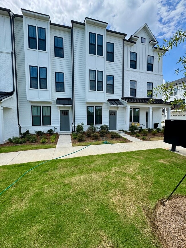 Primary Photo - Brand New 3BR/3.5 Bath Townhouse in South ...